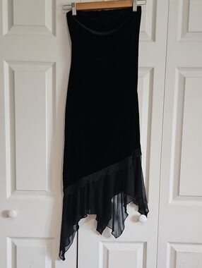 Andy Blanco Black Velvet Strapless Handkerchief Hem Dress - Size Small